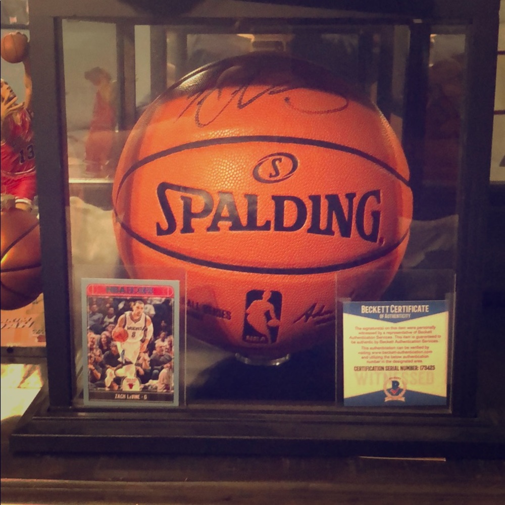 Zach lavine signed basketball